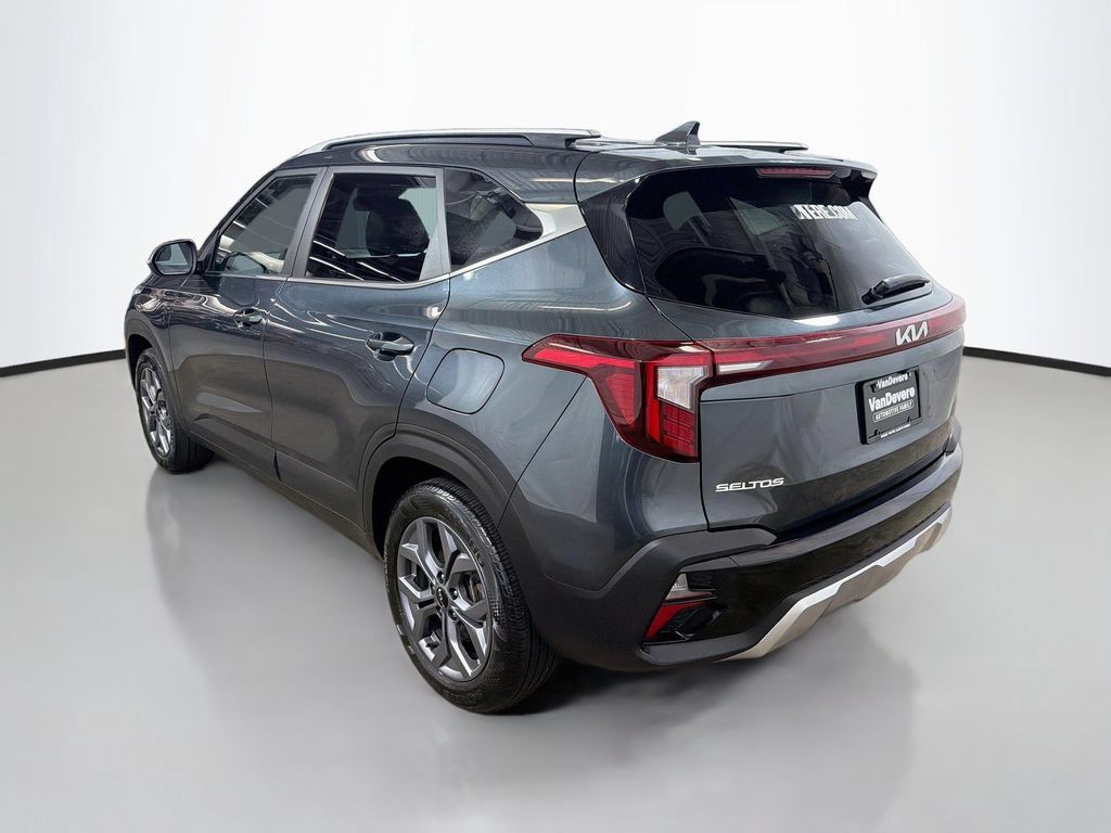 Used 2024 Kia Seltos S AWD/4WD image 7