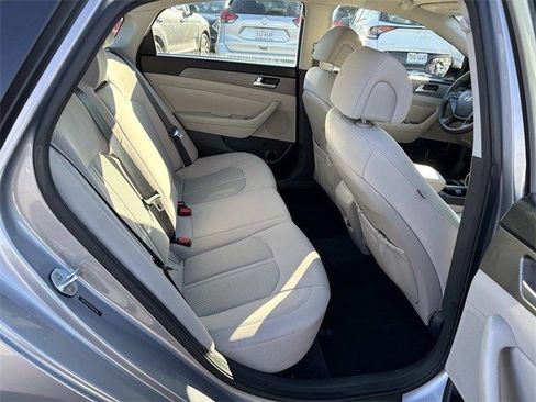 Used 2015 Hyundai Sonata SE w/ Option Group 09 image 11