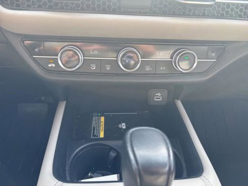 Used 2023 Honda HR-V EX-L image 21