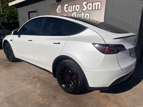 Used 2023 Tesla Model Y Long Range AWD/4WD image 5