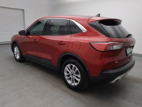 Used 2020 Ford Escape SE FWD image 3