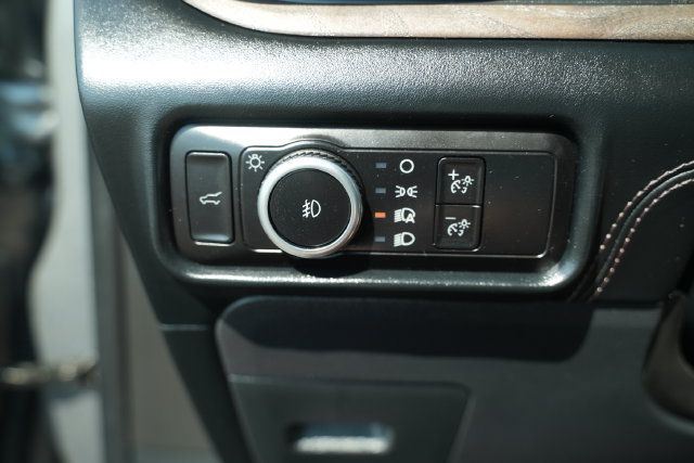 Used 2023 Ford Explorer Platinum w/ Technology Package AWD/4WD image 34