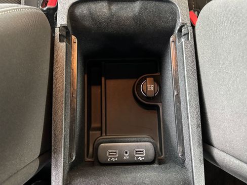 Used 2021 Dodge Charger SXT w/ Blacktop Package image 17