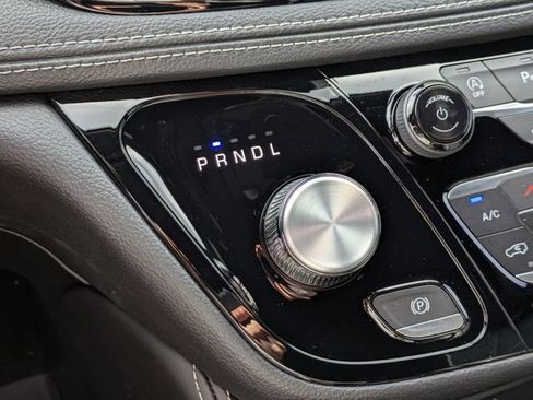 New 2026 Chrysler Pacifica Limited w/ S Appearance Package image 21