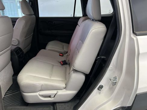 Used 2023 Honda Passport EX-L image 15