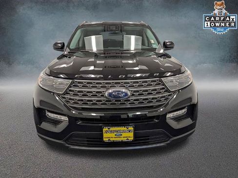 Certified 2023 Ford Explorer XLT w/ Equipment Group 202A AWD/4WD image 2