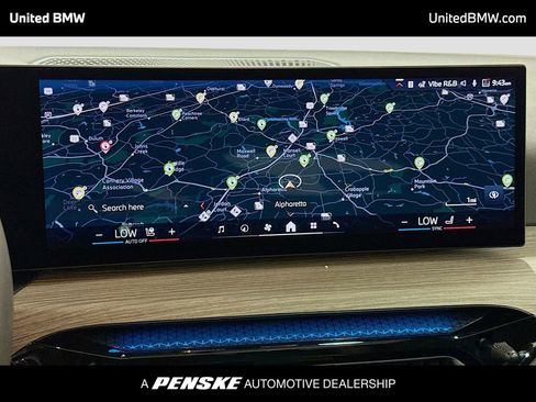 Used 2025 BMW i4 xDrive40i image 10