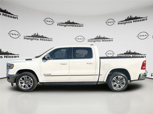 Used 2024 RAM 1500 Limited AWD/4WD image 2