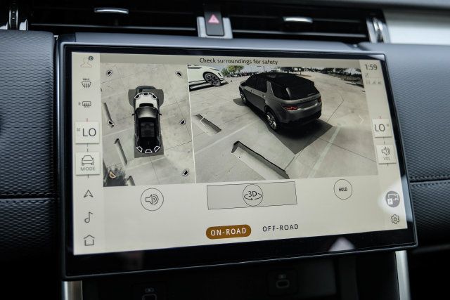 Used 2026 Land Rover Discovery Sport Landmark AWD/4WD image 30