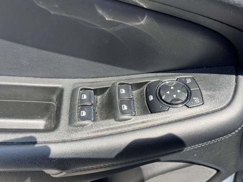 Used 2023 Ford Edge SEL AWD/4WD image 17