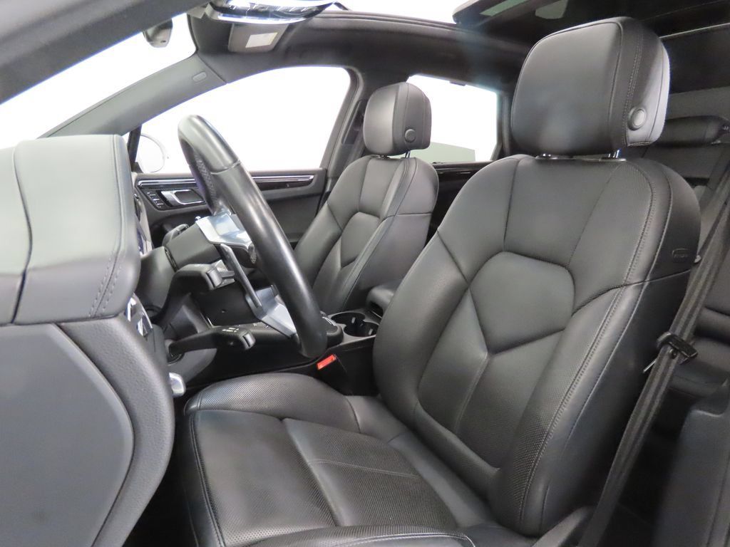 Used 2021 Porsche Macan S AWD/4WD image 5