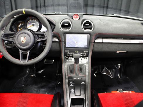 Certified 2025 Porsche 718 Boxster Spyder RS image 21