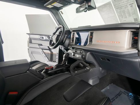 Used 2024 Ford Bronco Raptor w/ Interior Carbon Fiber Pack 6 AWD/4WD image 31