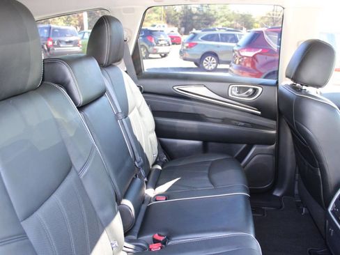 Used 2019 INFINITI QX60 Luxe w/ Essential Package image 21