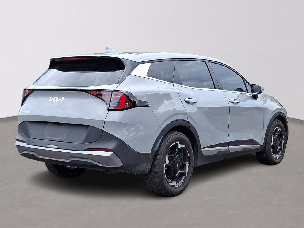 Certified 2026 Kia Sportage EX FWD image 6