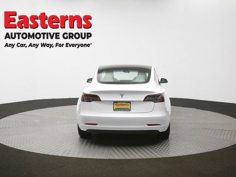 Used 2023 Tesla Model 3 Standard Range image 31