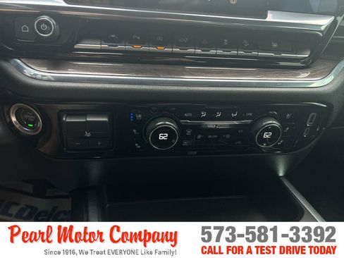 Certified 2024 Chevrolet Silverado 1500 LTZ w/ LTZ Convenience Package II AWD/4WD image 19