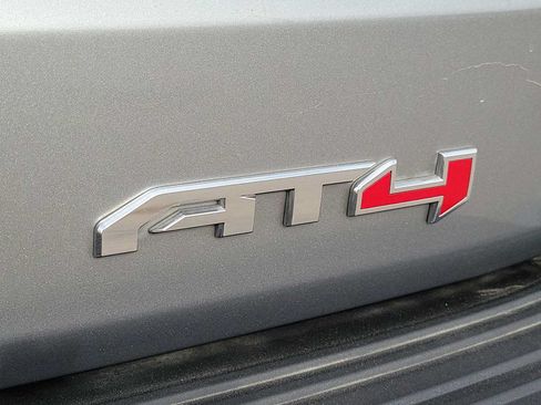 Used 2023 GMC Yukon AT4 w/ AT4 Premium Package AWD/4WD image 11