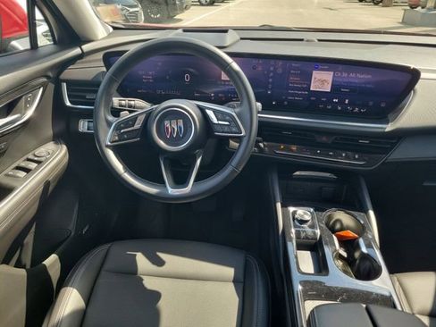 Used 2025 Buick Envision Preferred AWD/4WD image 13