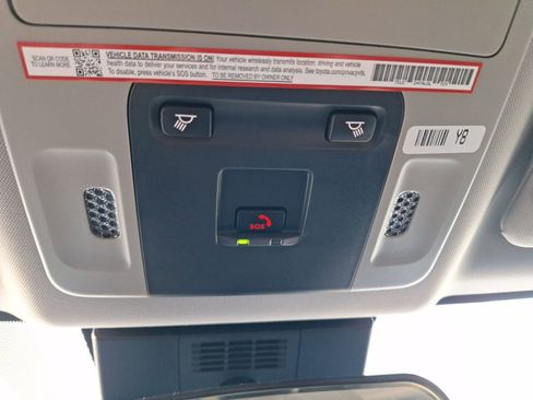 Used 2025 Toyota Camry LE image 29