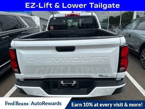 Used 2023 Chevrolet Colorado LT w/ LT Convenience Package III AWD/4WD image 6