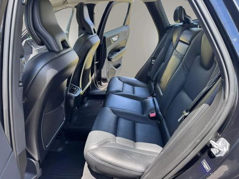 Used 2019 Volvo XC60 T5 Inscription w/ Protection Package Premier AWD/4WD image 14
