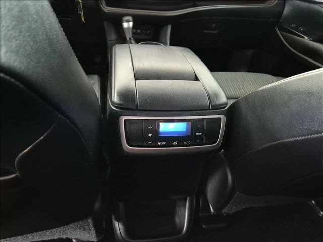 Used 2018 Toyota Highlander Plus FWD image 17