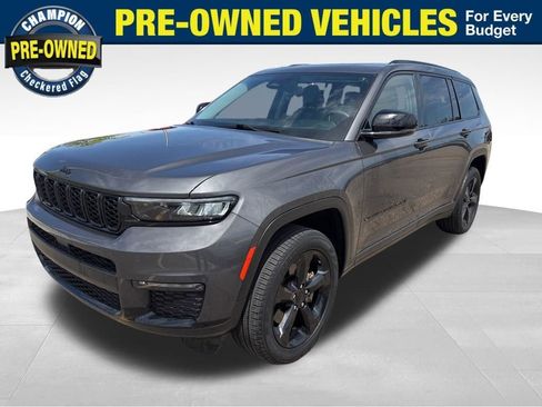 Used 2023 Jeep Grand Cherokee L Limited w/ Black Appearance Package AWD/4WD image 1