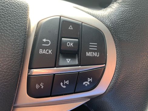 Used 2024 Ford Explorer XLT w/ Equipment Group 202A AWD/4WD image 11