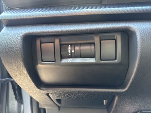 Certified 2025 Subaru Crosstrek 2.0i Premium image 20