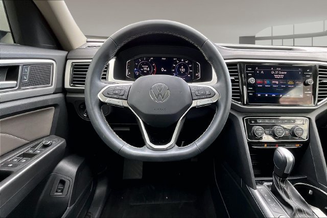 Used 2023 Volkswagen Atlas SE w/ Panoramic Sunroof Package FWD image 8