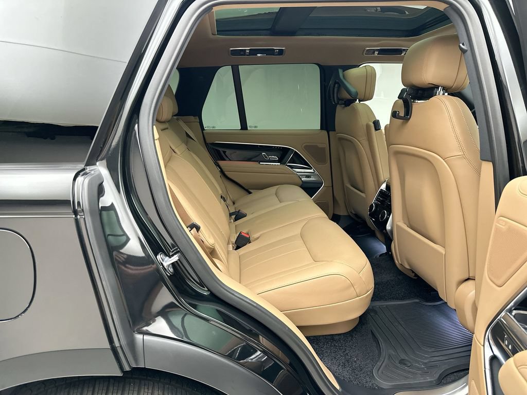 New 2026 Land Rover Range Rover SE AWD/4WD image 7