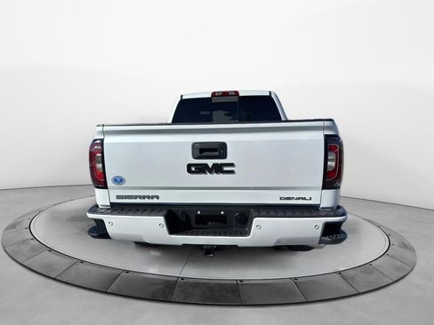 Used 2018 GMC Sierra 1500 Denali w/ Denali Ultimate Package AWD/4WD image 6
