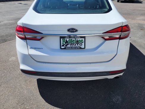 Used 2017 Ford Fusion S FWD image 5