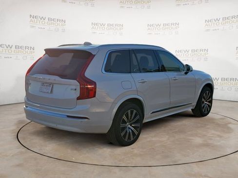 Certified 2025 Volvo XC90 B5 Core AWD/4WD image 5