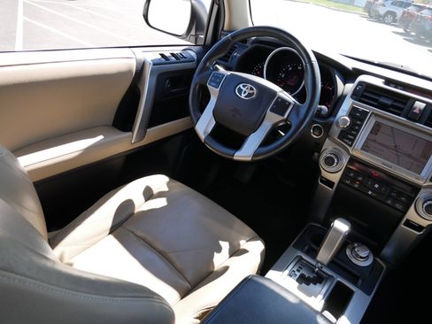 Used 2012 Toyota 4Runner Limited AWD/4WD image 9