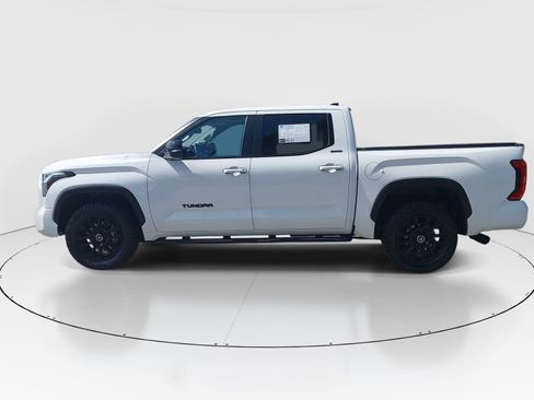 Used 2024 Toyota Tundra Limited AWD/4WD image 4