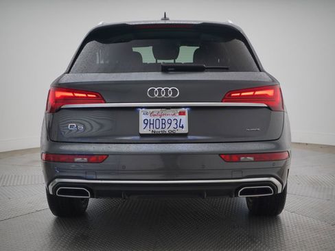 Used 2023 Audi Q5 2.0T Premium w/ Convenience Package image 4