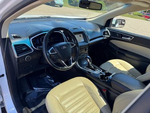 Used 2016 Ford Edge SEL w/ Equipment Group 201A AWD/4WD image 15