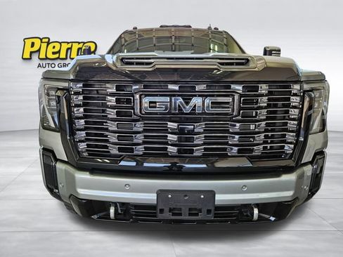 Used 2025 GMC Sierra 2500 Denali Ultimate w/ Max Trailering Package AWD/4WD image 2