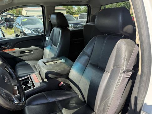 Used 2013 GMC Sierra 1500 SLT w/ SLT Convenience Package AWD/4WD image 17