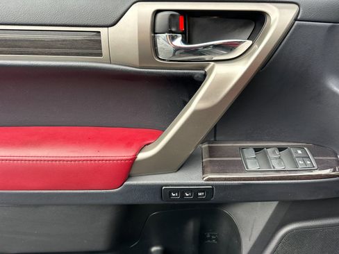 Used 2021 Lexus GX 460 Luxury w/ Off Road Package image 11