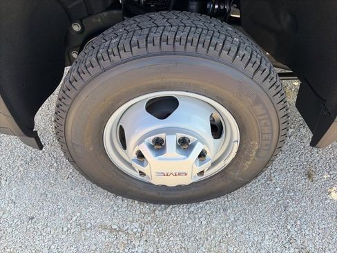 New 2026 GMC Sierra 3500 Pro image 10