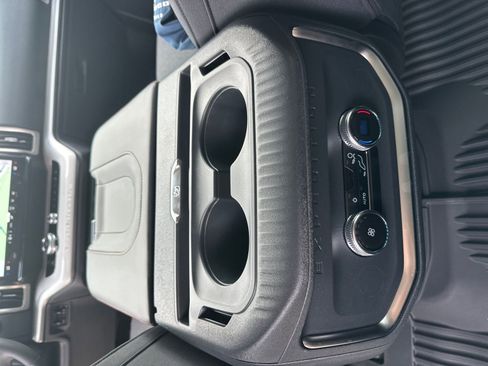 New 2025 Ford Expedition Active image 25