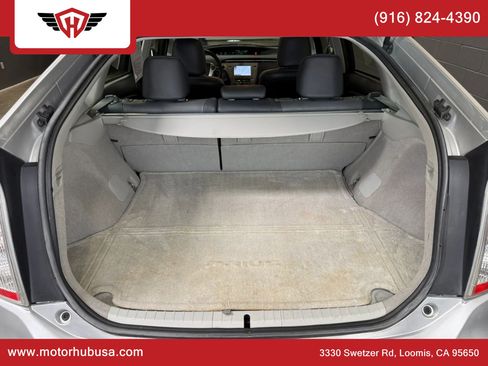 Used 2013 Toyota Prius Four w/ Deluxe Solar Roof Pkg FWD image 51