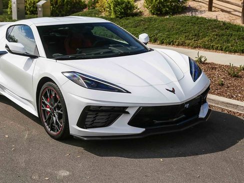 Used 2026 Chevrolet Corvette Stingray Coupe w/ Z51 Performance Package image 10