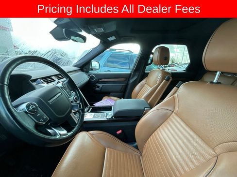 Used 2018 Land Rover Discovery HSE AWD/4WD image 12
