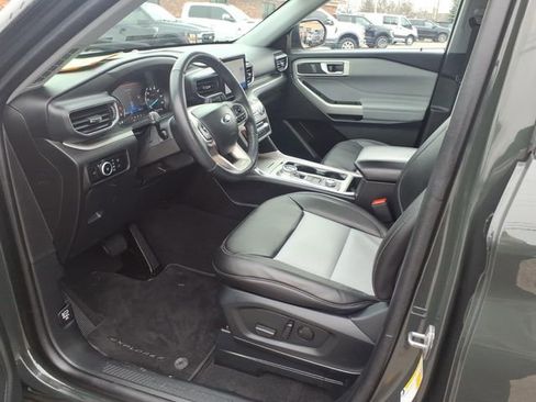 Certified 2023 Ford Explorer XLT w/ Equipment Group 202A image 18
