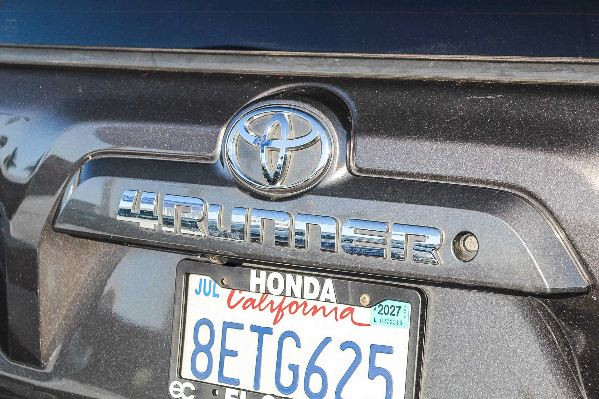 Used 2018 Toyota 4Runner SR5 Premium AWD/4WD image 28