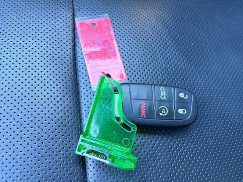 Used 2022 Dodge Charger SXT w/ Leather Interior Group image 31